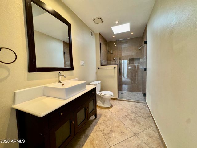 546 S ALLRED Drive, Tempe, AZ 85288