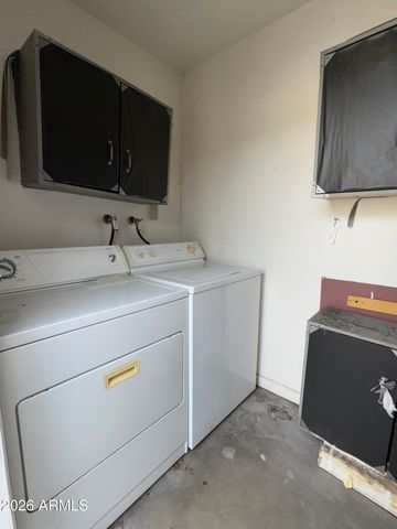 546 S ALLRED Drive, Tempe, AZ 85288