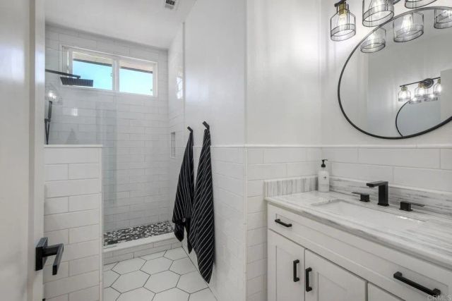 3844 Stoneridge Road, Carlsbad, CA 92010