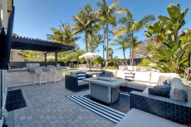 3844 Stoneridge Road, Carlsbad, CA 92010