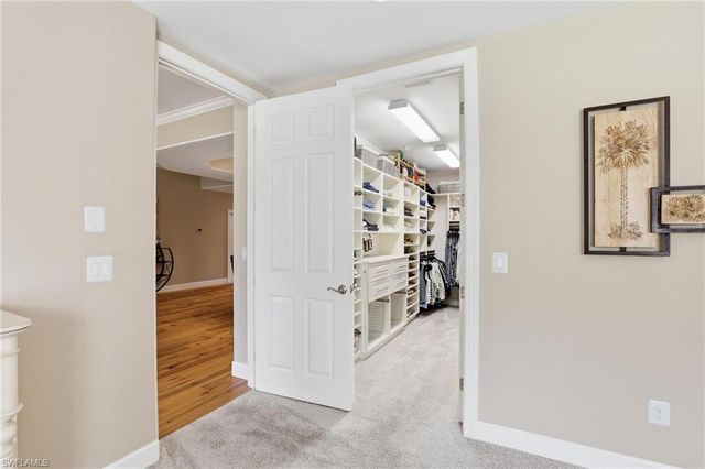 8040 Players Cove DR 102, Naples, FL 34113