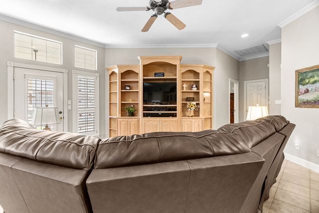 5205 New Orleans Dr, Odessa, TX 79762