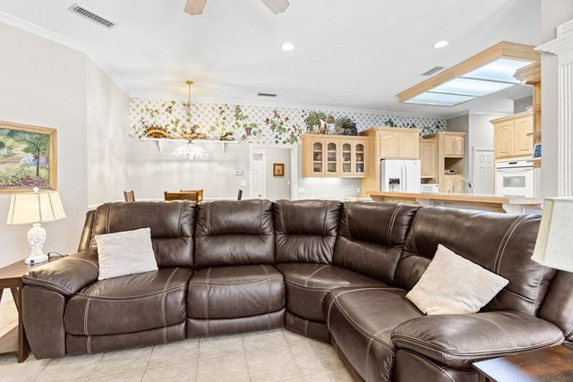 5205 New Orleans Dr, Odessa, TX 79762