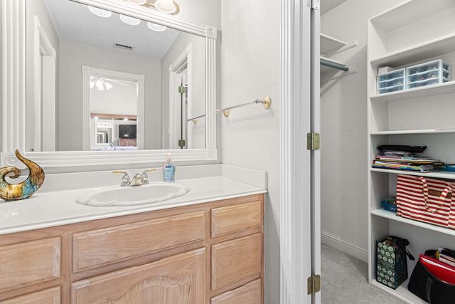 5205 New Orleans Dr, Odessa, TX 79762