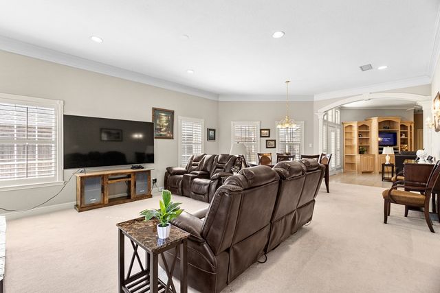 5205 New Orleans Dr, Odessa, TX 79762