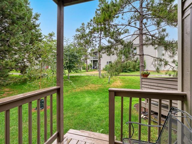 1381 Spencer Road W, Saint Paul, MN 55108