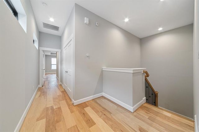 1119 E 27th Street, Houston, TX 77009