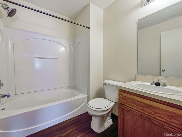 642 LYDIA Lane, Pontiac, MI 48341