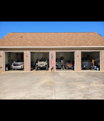 1823 Gowdeysville Road, Gaffney, SC 29340