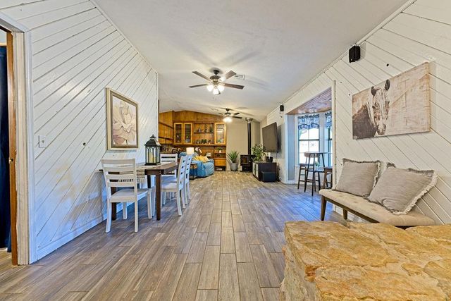 11301 Canyon Oaks Drive, Mcloud, OK 74851