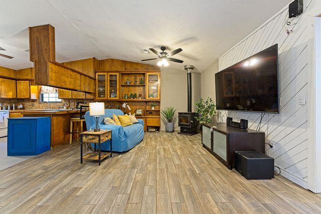 11301 Canyon Oaks Drive, Mcloud, OK 74851