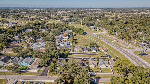 6523 VICTORIAN WAY, Zephyrhills, FL 33542