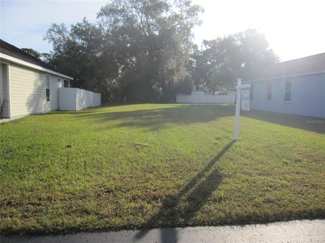 6523 VICTORIAN WAY, Zephyrhills, FL 33542