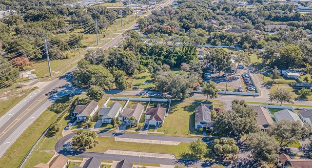 6523 VICTORIAN WAY, Zephyrhills, FL 33542