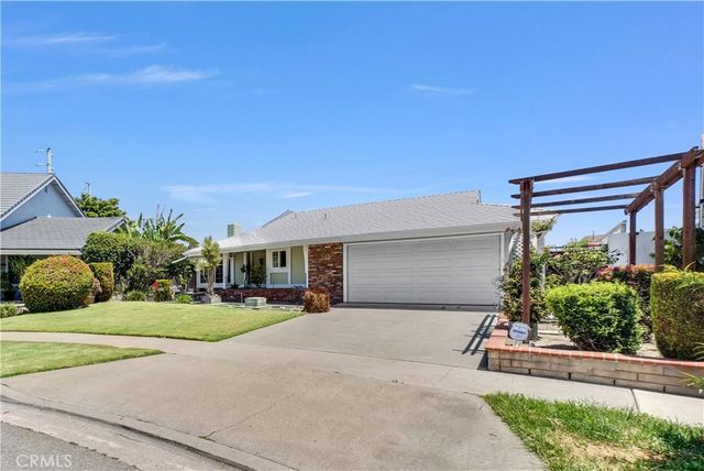 9820 Calendula, Westminster, CA 92683