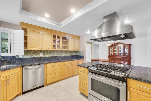 9820 Calendula, Westminster, CA 92683