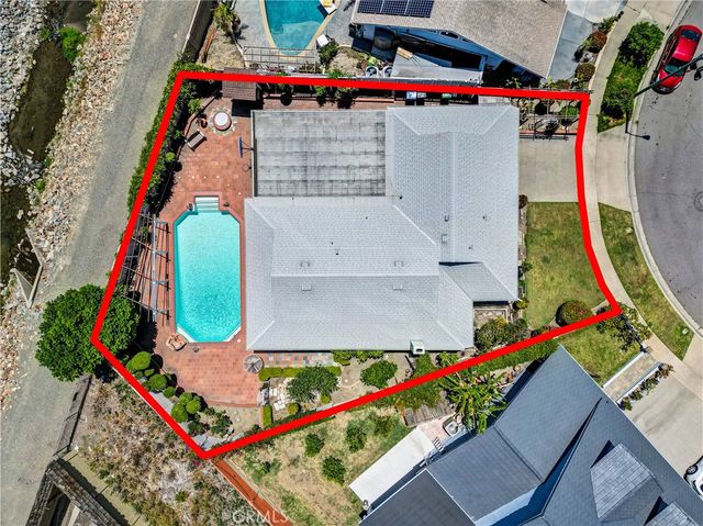 9820 Calendula, Westminster, CA 92683