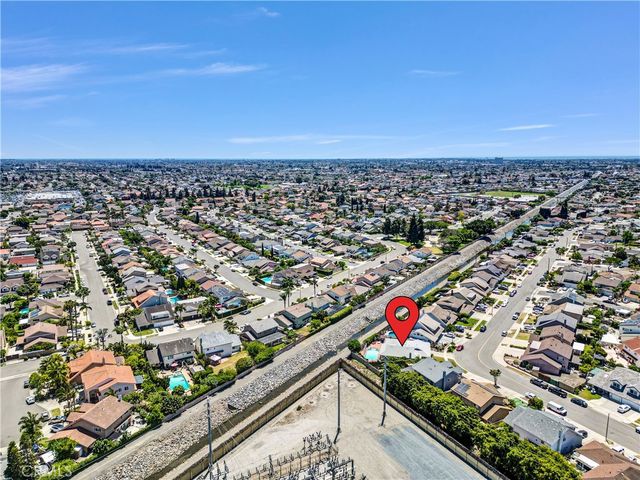9820 Calendula, Westminster, CA 92683