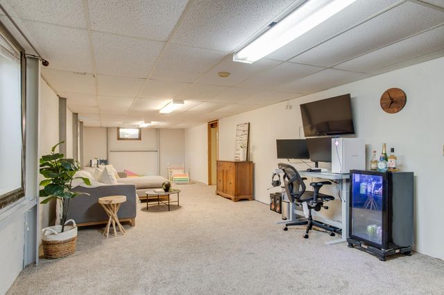 1842 15th Street S, Fargo, ND 58103