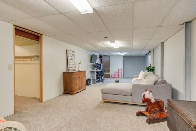 1842 15th Street S, Fargo, ND 58103