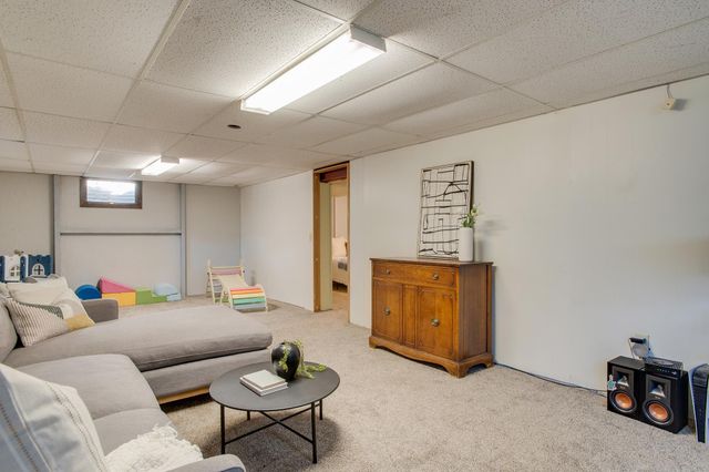 1842 15th Street S, Fargo, ND 58103