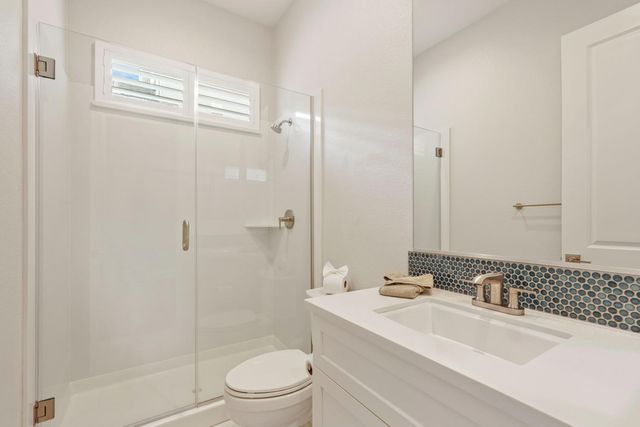 2946 Valencia, Lodi, CA 95242