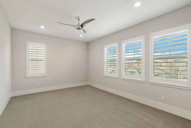2946 Valencia, Lodi, CA 95242