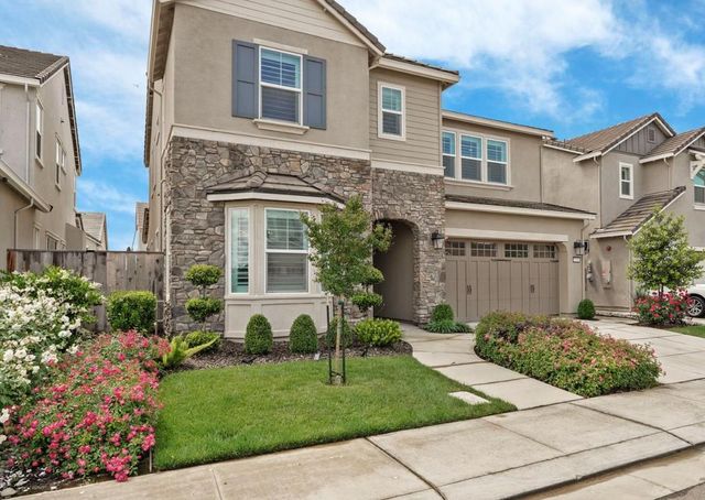 2946 Valencia, Lodi, CA 95242