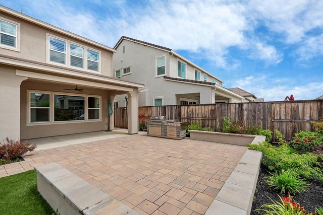 2946 Valencia, Lodi, CA 95242