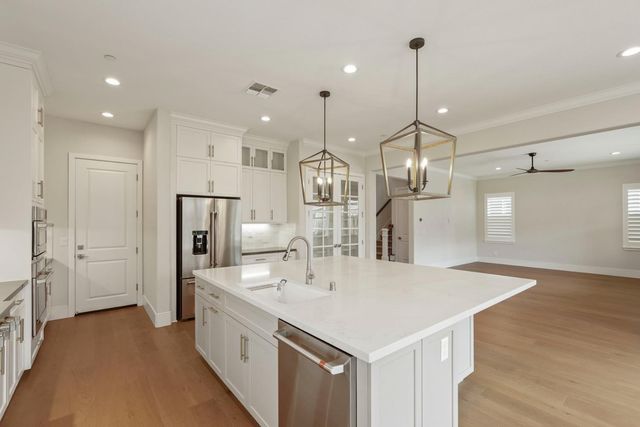 2946 Valencia, Lodi, CA 95242