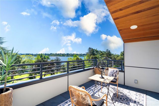 7107 Aurora Avenue N, Seattle, WA 98103
