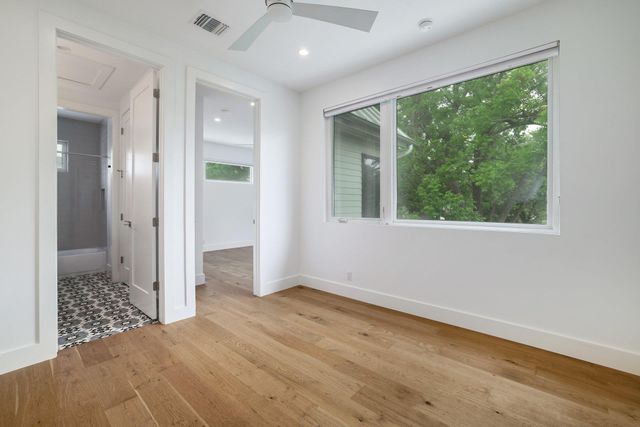 3300 S 5th ST A, Austin, TX 78704