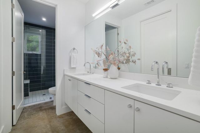3300 S 5th ST A, Austin, TX 78704