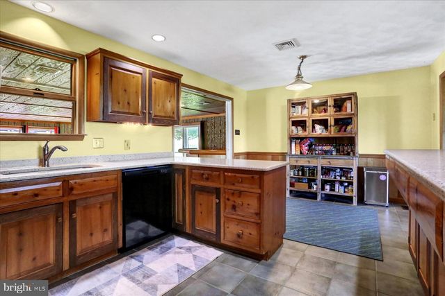 307 MOUNTAIN RD, Lewisberry, PA 17339