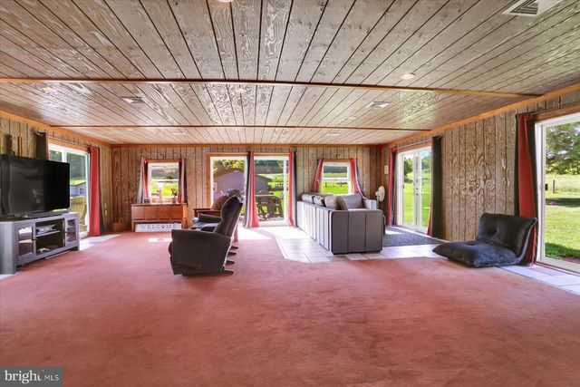 307 MOUNTAIN RD, Lewisberry, PA 17339