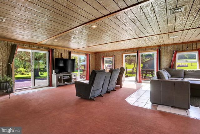 307 MOUNTAIN RD, Lewisberry, PA 17339