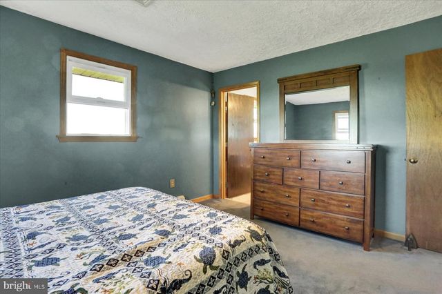 307 MOUNTAIN RD, Lewisberry, PA 17339