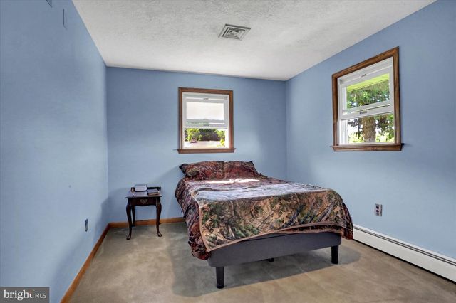 307 MOUNTAIN RD, Lewisberry, PA 17339