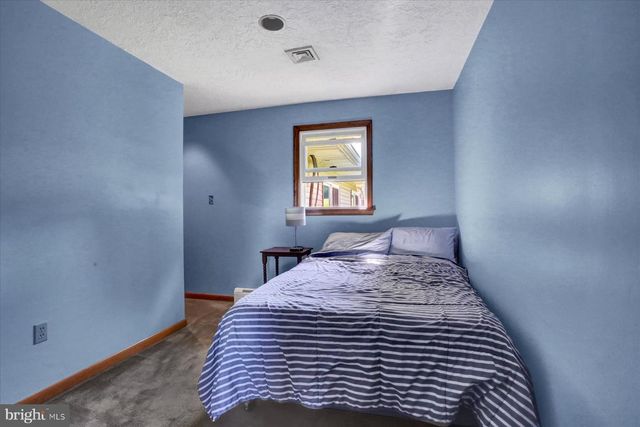 307 MOUNTAIN RD, Lewisberry, PA 17339