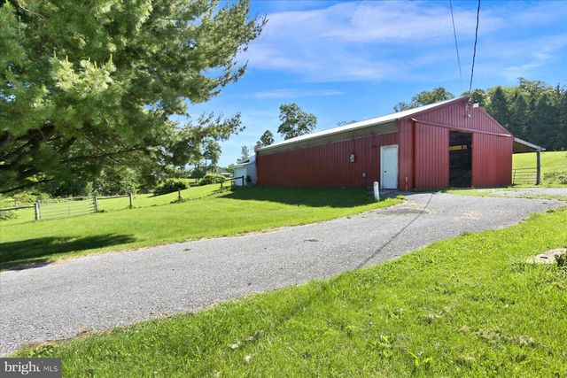 307 MOUNTAIN RD, Lewisberry, PA 17339