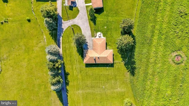 307 MOUNTAIN RD, Lewisberry, PA 17339