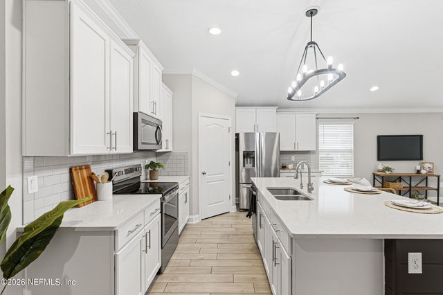 1221 CASTLE TRAIL Drive, St. Johns, FL 32259