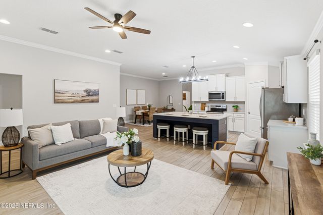 1221 CASTLE TRAIL Drive, St. Johns, FL 32259