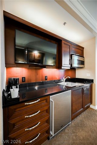 145 East HARMON Avenue 1407, Las Vegas, NV 89109