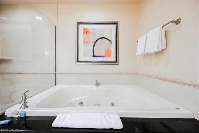 145 East HARMON Avenue 1407, Las Vegas, NV 89109