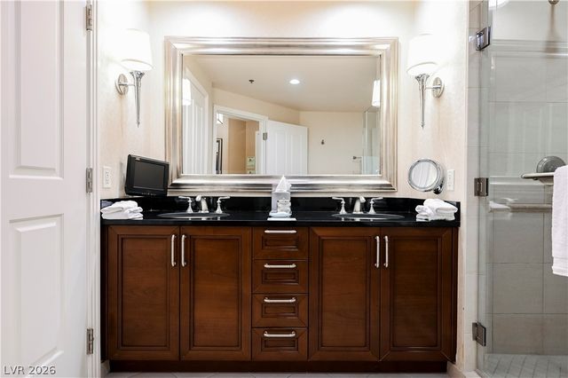 145 East HARMON Avenue 1407, Las Vegas, NV 89109