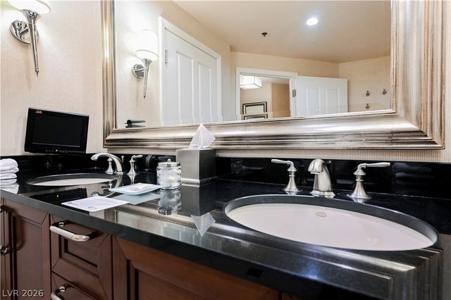 145 East HARMON Avenue 1407, Las Vegas, NV 89109