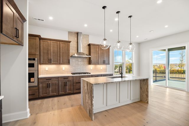 1420 Round Hill Lane, Spring Hill, TN 37174