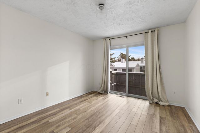 796 Timber Way Drive, 15B, Columbus, OH 43085