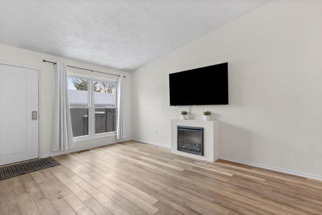 796 Timber Way Drive, 15B, Columbus, OH 43085